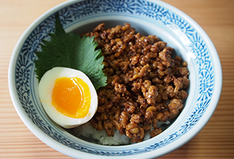 もち麦入り肉味噌ごはん