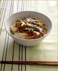 豚挽肉とキムチのあんかけうどん