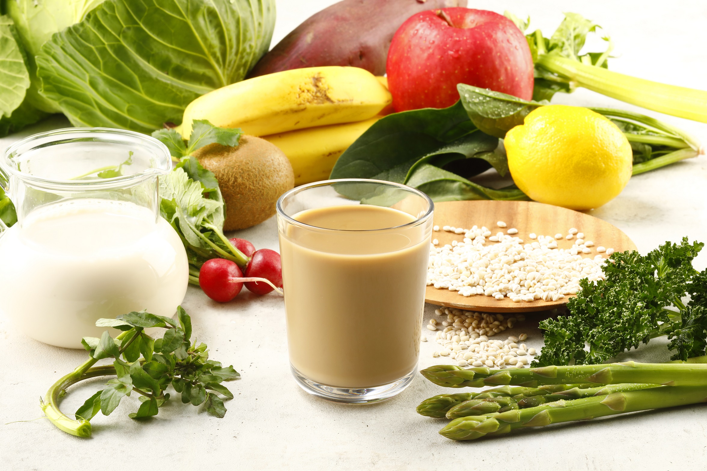 新感覚 ワンハンドで手軽に飲む食物繊維 のむもち麦と野菜 豆乳入り 新発売 ニュース はくばく