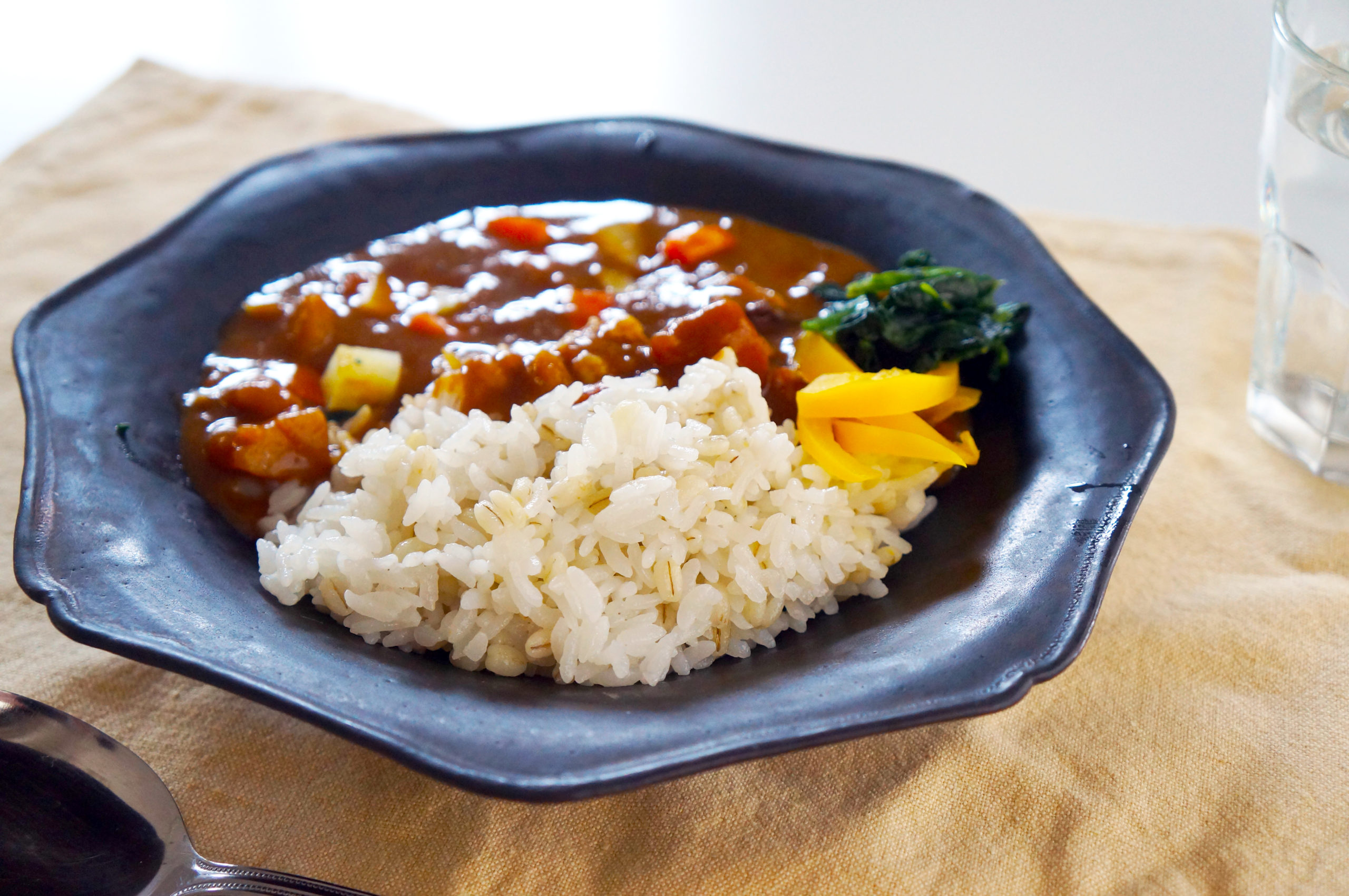 もち麦のビーフカレー レシピ はくばく