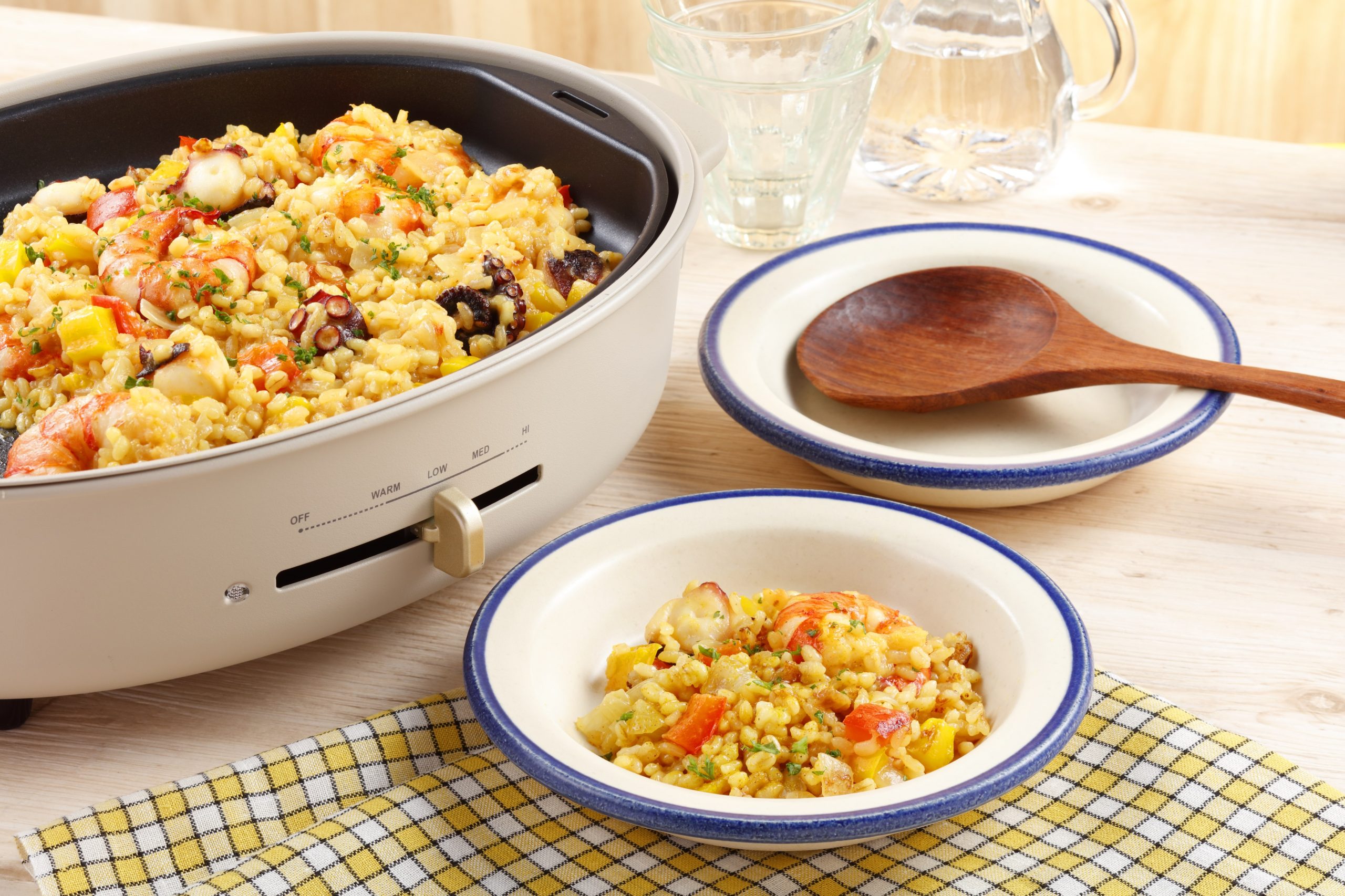 ホットプレートでもち麦シーフードリゾット レシピ はくばく ホットプレートでもち麦シーフードリゾット レシピ はくばく